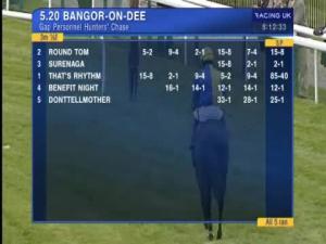 Video preview image for Bangor-On-Dee 17:20 - Gap Personnel Hunters' Chase
