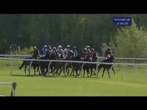 Video preview image for Huntingdon 16:40 - Epds Racing Supporting Racing Welfare Conditional Jockeys' Selling Handicap Hurdle