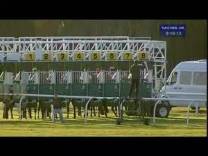 Video preview image for Musselburgh 20:15 - Thomson Travel Shop Maiden Stakes