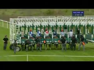 Video preview image for Hamilton Park 14:40 - Download The Free Racing UK App Claiming Stakes