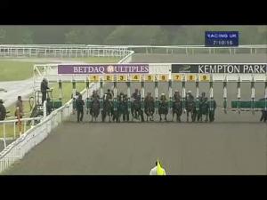 Video preview image for Kempton Park 19:10 - 200 Free Bets At Betdaq Handicap