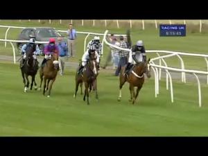 Video preview image for Bangor-On-Dee 18:15 - Shade Oak Stud Novices' Hurdle