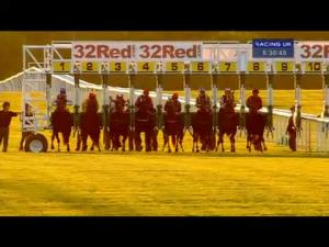 Video preview image for Newmarket 20:30 - Piper-Heidsieck Rose Sauvage Handicap