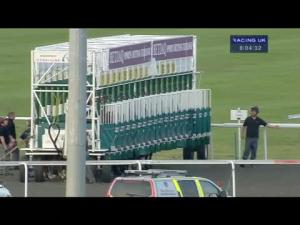 Video preview image for Kempton Park 20:00 - Conor Maynard Live At Kempton 14.09.13 Maiden Stakes