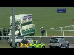 Video preview image for Kempton Park 19:45 - Commission Free 1st Month At Betdaq Handicap (London Mile Series Qualifier)