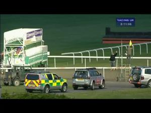 Video preview image for Kempton Park 20:10 - 200 Free Bets At Betdaq Handicap (London Mile Series Qualifier)