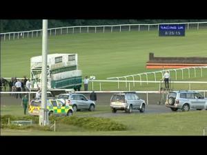 Video preview image for Kempton Park 18:20 - Ladies Day With Toby Anstis 07.09.13 Median Auction Maiden Stakes