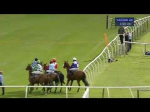 Video preview image for Perth 15:50 - Crabbie's Alcoholic Ginger Beer Amateur Riders' Handicap Hurdle