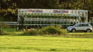 Video preview image for Nottingham 17:30 - 32redbingo.com Apprentice Handicap