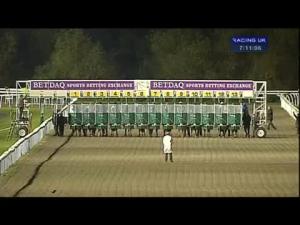 Video preview image for Kempton Park 19:10 - Commission Free 1st Month At Betdaq Maiden Stakes (Div 2)