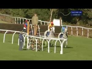 Video preview image for Exeter 15:50 - Bathwick Tyres Bridgwater Beginners' Chase