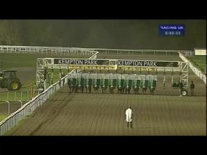 Video preview image for Kempton Park 18:40 - rewards4racing.com Handicap (Div 1)