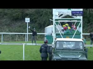 Video preview image for Pontefract 17:40 - Collect Totepool Winnings At Betfred Shops Handicap (Div 2)