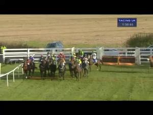 Video preview image for Ludlow 13:30 - Bet With The Ludlow On Course Bookmakers Maiden Hurdle
