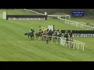 Video preview image for Exeter 15:05 - Bathwick Tyres Handicap Chase (Sunday 5K Bonus Race)