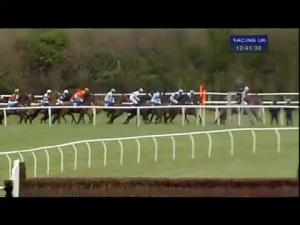 Video preview image for Wincanton 12:40 - rewards4racing.com Maiden Hurdle
