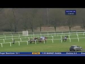 Video preview image for Kempton Park 13:25 - William Hill - Download The App Novices' Limited Handicap Chase