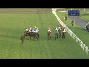 Video preview image for Kempton Park 15:05 - William Hill - Bet On The Move Handicap Chase