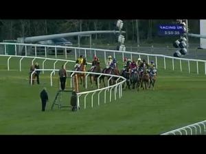 Video preview image for Kempton Park 15:50 - William Hill - Download The App Handicap Hurdle