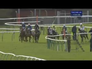 Video preview image for Warwick 13:20 - racinguk.com Juvenile Hurdle