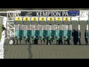 Video preview image for Kempton Park 13:50 - Dine In The Panoramic Restaurant Handicap