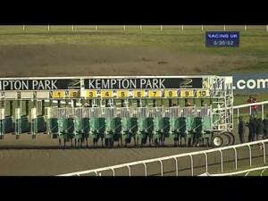 Video preview image for Kempton Park 17:30 - Mix Business With Pleasure At Kempton Handicap