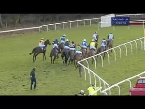 Video preview image for Exeter 15:25 - Bathwick Tyres Bridgwater Novices' Hurdle