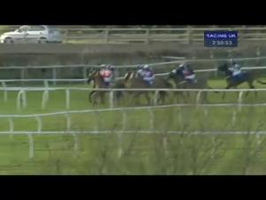 Video preview image for Catterick Bridge 14:50 - Download New Racing UK Ipad App Lady Amateur Riders' Handicap Hurdle