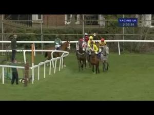 Video preview image for Sandown Park 14:30 - Charles Stanley Handicap Chase