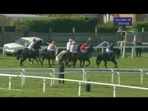 Video preview image for Sandown Park 14:40 - williamhill.com Mobile Cheltenham Money Back 2nd Handicap Chase