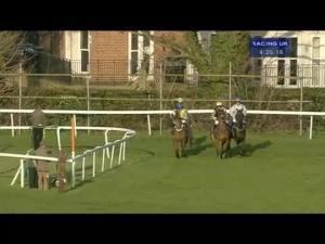 Video preview image for Sandown Park 16:25 - William Hill Mobile Bet Anywhere Novices' Chase (For The Burnt Oak and Special Cargo Challenge Trophy)