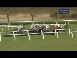 Video preview image for Kempton Park 14:55 - Kempton Park Betdaq Silver Plate (Handicap Hurdle)