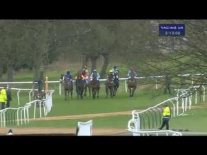 Video preview image for Ludlow 17:10 - 2C's Antiques Fairs Open Hunters' Chase