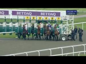 Video preview image for Kempton Park 17:35 - Dine In The Panoramic Restaurant Median Auction Maiden Stakes