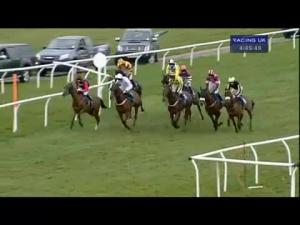 Video preview image for Wincanton 16:45 - Red & Yella Mickey Bowley Memorial Handicap Chase