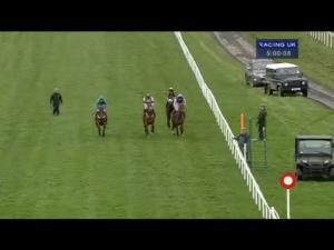 Video preview image for Kelso 17:00 - Green Tree Hotel Peebles Mares' Handicap Chase (Betfair Scottish Chase Series Qualifier)