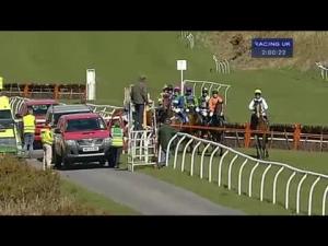 Video preview image for Exeter 14:00 - Finlake Holiday Park Novices' Hurdle
