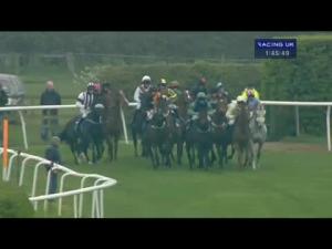 Video preview image for Kelso 13:45 - Lyntoun Private Hire Maiden Hurdle