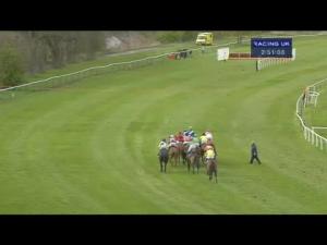 Video preview image for Perth 14:50 - Runner Up Cash Back At mcbookie.com Handicap Hurdle
