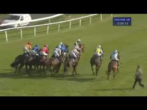 Video preview image for Perth 17:30 - Coupon Buster Cashback At mcbookie.com Novices' Handicap Hurdle