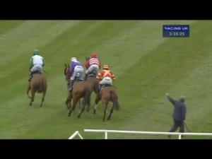 Video preview image for Perth 15:35 - Out Of The Ordinary Investment Cup Novices' Limited Handicap Chase