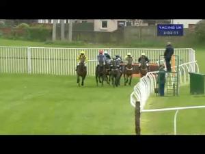 Video preview image for Kelso 16:00 - Nfu Mutual Conditional Jockeys' Handicap Hurdle