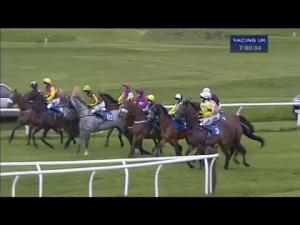 Video preview image for Wincanton 19:00 - Happy Retirement Joe Tizzard Handicap Chase