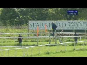 Video preview image for Wincanton 15:40 - South-West Racing Club Handicap Hurdle