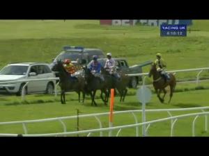 Video preview image for Wincanton 16:10 - Piper Heidsieck Novices' Chase