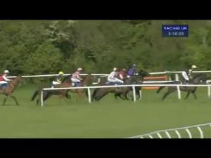 Video preview image for Wincanton 17:10 - Charlton House Cup Standard Open NH Flat Race