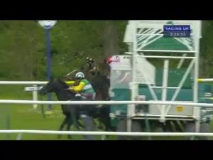 Video preview image for Ayr 15:25 - Glenfiddich Handicap (Div 1)