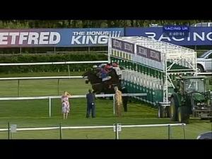 Video preview image for Haydock Park 20:40 - See You At Silk Ripponden Handicap