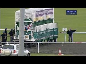 Video preview image for Kempton Park 19:20 - Betdaq 25 No Lose Free Bet Handicap (London Mile Series Qualifier)