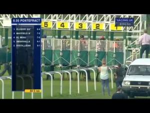 Video preview image for Pontefract 20:00 - Colstrope Cup Handicap